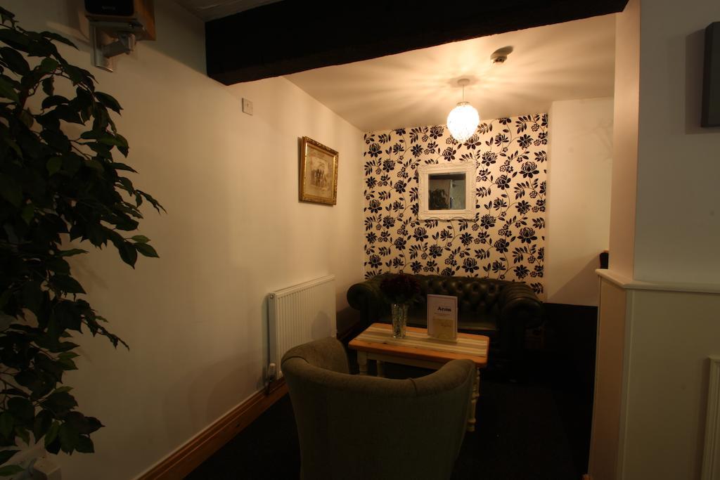 Emlyn Arms Bed and Breakfast Llanarthney Exteriör bild