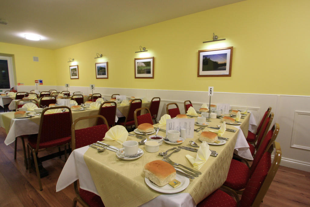 Emlyn Arms Bed and Breakfast Llanarthney Exteriör bild